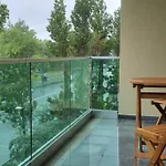 Eral Apartment Mamaia