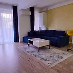 Eral Apartment Mamaia